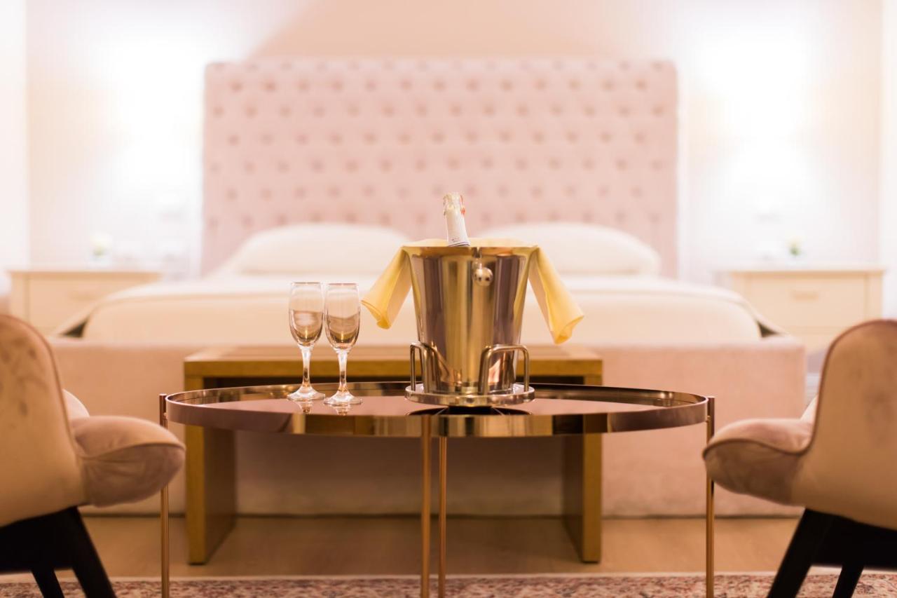 Royal Hill Hotel Vorë Εξωτερικό φωτογραφία