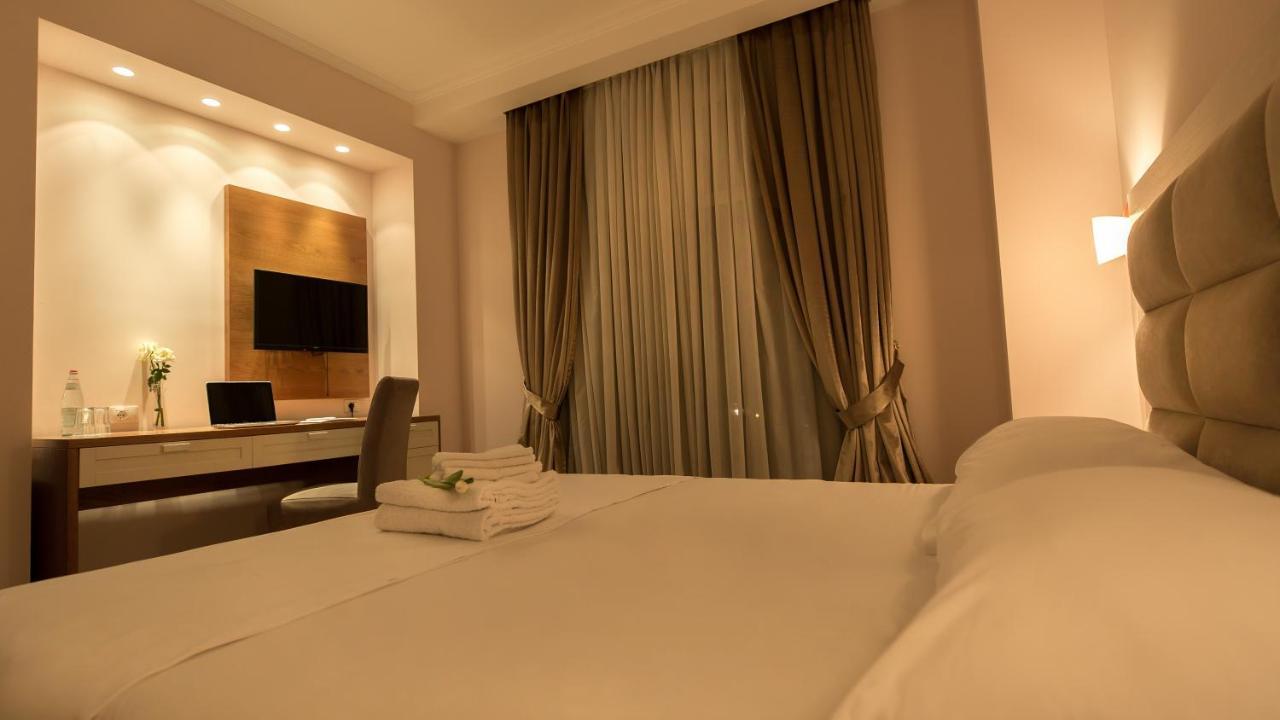 Royal Hill Hotel Vorë Εξωτερικό φωτογραφία