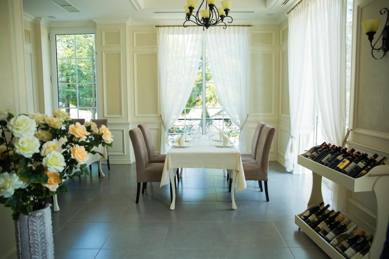 Royal Hill Hotel Vorë Εξωτερικό φωτογραφία